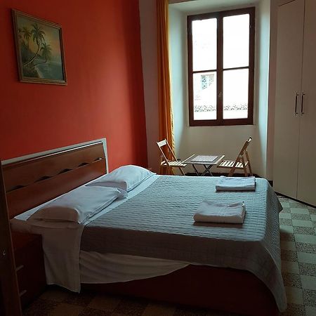 Guesthouse Ava Rom Exteriör bild