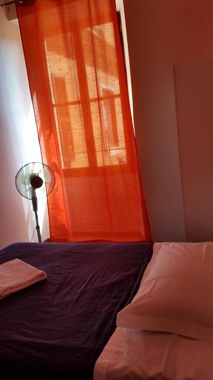 Guesthouse Ava Rom Rum bild